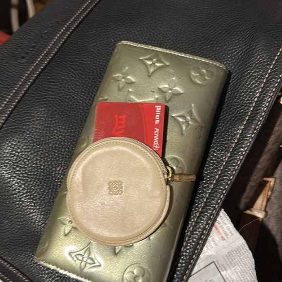 Loewe off white zippered small coin purse EUC authentic - Picture 11 of 11